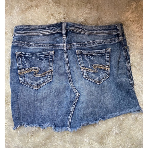 Silver Jeans Francy Mini skirt Size 4 - Picture 2 of 3